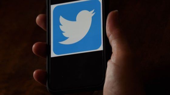 Tre ragazzi accusati di aver hackerato i profili Twitter di Obama e Musk, la "mente" del gruppo ha 17 anni