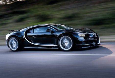 Show Bugatti, le prime Chiron lasciano l'Atelier