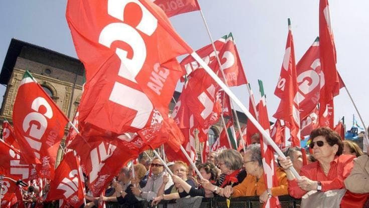 Venerdì lo sciopero della Cgil. “Contro la manovra e a difesa di Bologna”