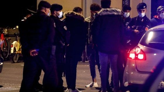 Ristorante trasformato in discoteca in violazione alle norme anti-Covid: intervengono i carabinieri e chiudono il locale della Bergamasca