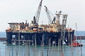 Dal superbacino alla Costa Concordia<br />qui Genova vuol demolire il gigante