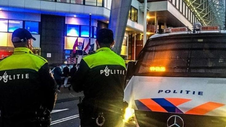 Champions, 230 tifosi del Napoli fermati “per evitare disordini” a Eindhoven