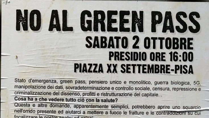 "Io, aggredito a Pisa a una manifestazione No Vax". La denuncia di uno studente