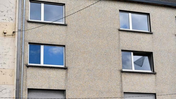 Francia, segregata in casa dal 2011: la denuncia di una donna e i dubbi della polizia. Fermato il marito