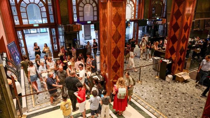 L’ultimo film al cinema Odeon, si spengono le luci dopo quasi un secolo: “Avevamo capito che fosse solo la chiusura estiva...”