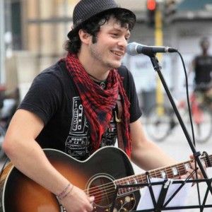 Soltanto: "La mia musica in strada e in rete mondi diversi, stesse emozioni"