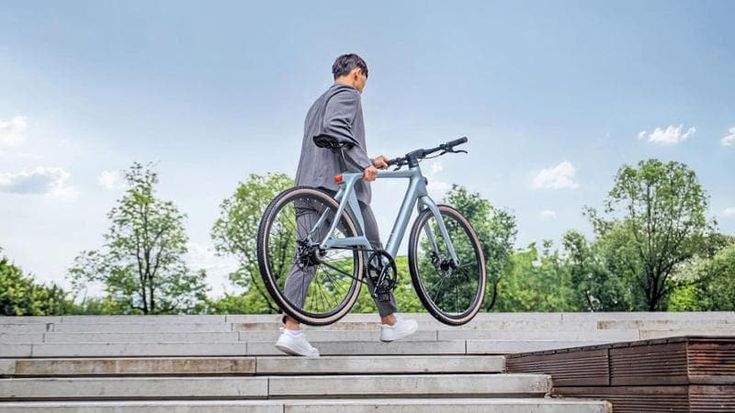Fiido Air, l’e-bike in carbonio che si sblocca con l’impronta digitale. La tecnologia e l’incredibile prezzo