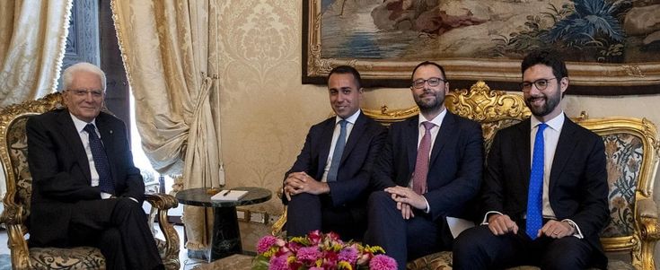 M5s e Pd, sì al Conte bis. Domani al Colle per l'incarico. Di Maio: "Non rinnego lavoro fatto con la Lega". Zingaretti: "Ora serve responsabilità"