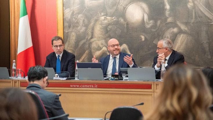 Fontana contro la Russia: “Un boomerang per loro la guerra in Ucraina”