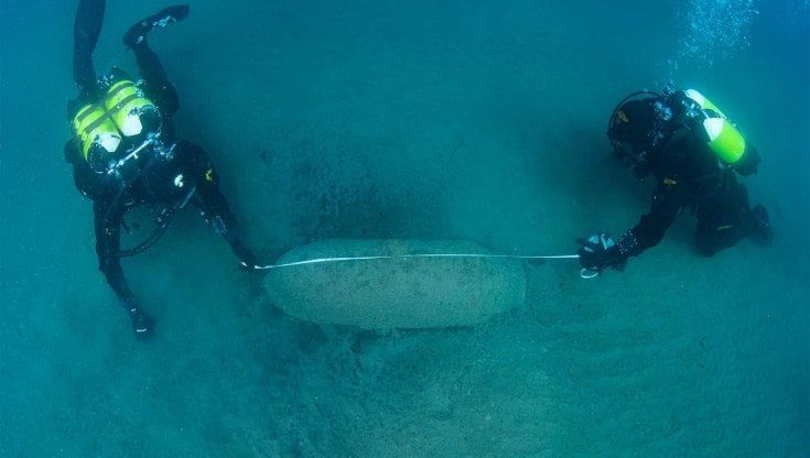 Bomba della seconda guerra mondiale trovata in mare al largo di Arenzano