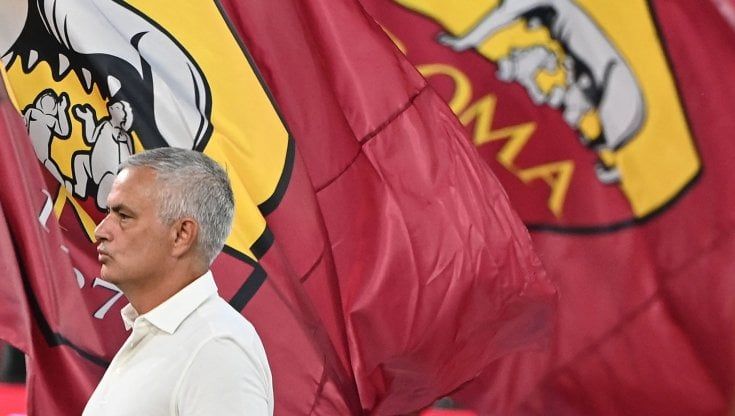 La dedica alla nonna, il gol in Conference: la Roma di Mou pazza di Shomurodov
