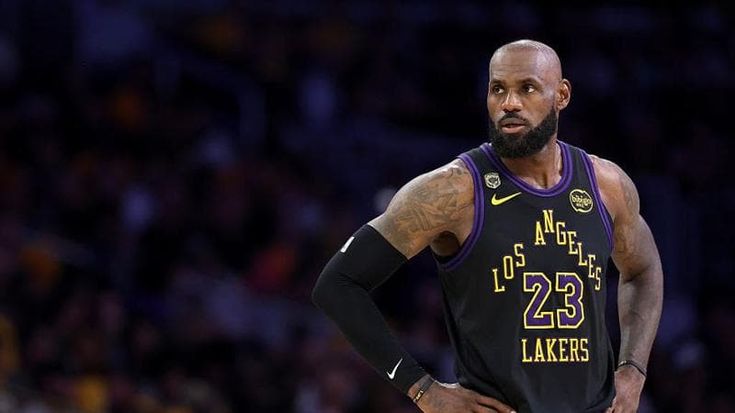 LeBron James va a Philadelphia. Contratto da 8 milioni di dollari: “Ma non lo faccio per soldi”