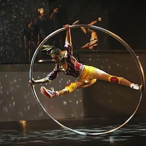 Cirque Eloize: danza, musica e funamboli