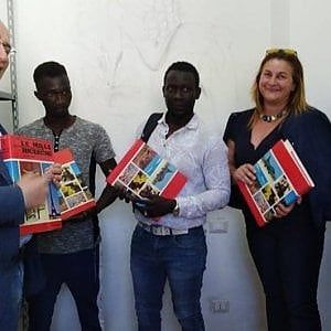 Potenza, al centro di accoglienza di Melfi nasce la biblioteca di Ousman