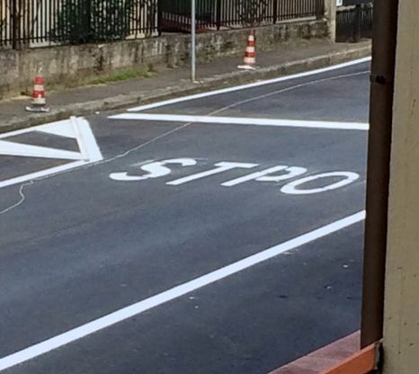 Valdarno, lo Stop per errore diventa "Stpo"