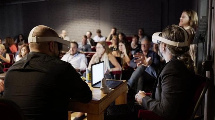 Tra intelligenza artificiale e sentire umano: il mondo della formazione si trasforma