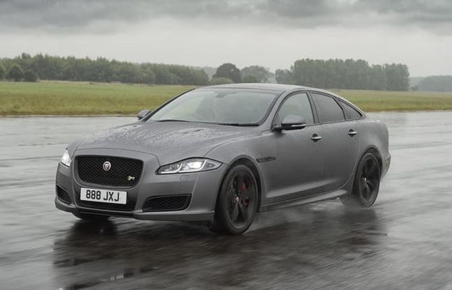 Jaguar XJ, tutto in 44 secondi