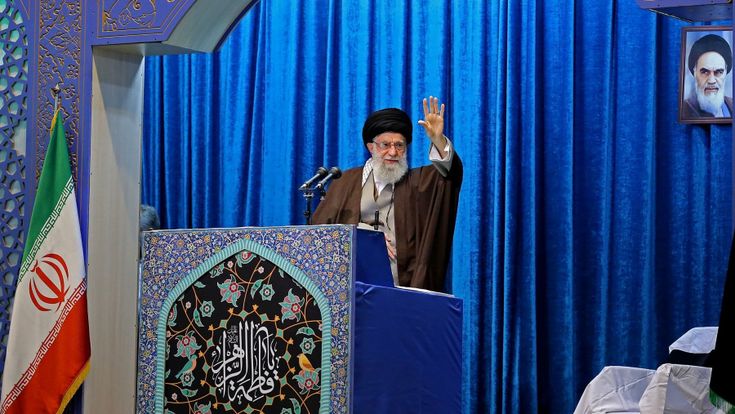 L’ayatollah Khamenei rilancia il Grande Satana: “Il nemico è l’America”