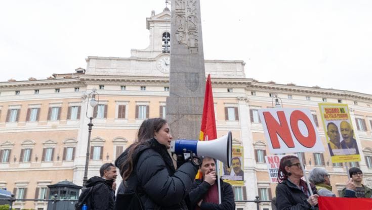 Referendum, il vizio d'origine della riforma e il Parlamento ridotto a santificare le feste