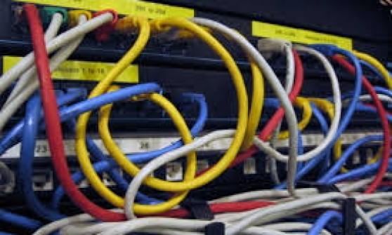 Banda larga, Cdp a Telecom: "Prima gli investimenti poi la governance"