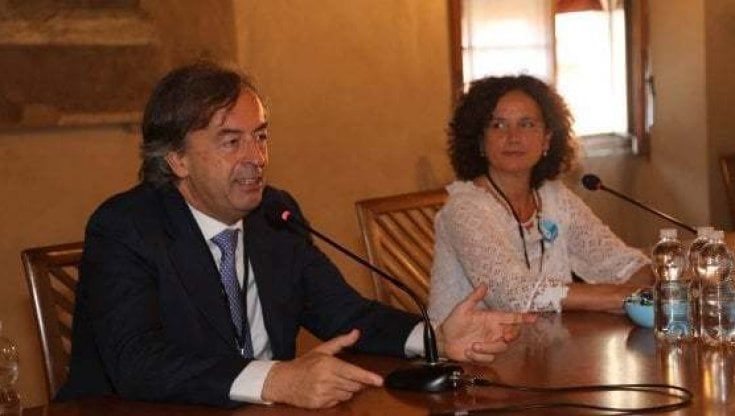 Lattoferrina, la proteina "anticovid" è un caso. E la professoressa risponde a  Burioni