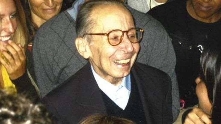 Don Angelo Casati, addio al prete poeta, parroco e stretto collaboratore del cardinale Martini