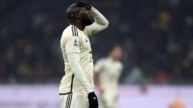 La crisi di Lukaku: il gigante non segna più e la Roma affonda