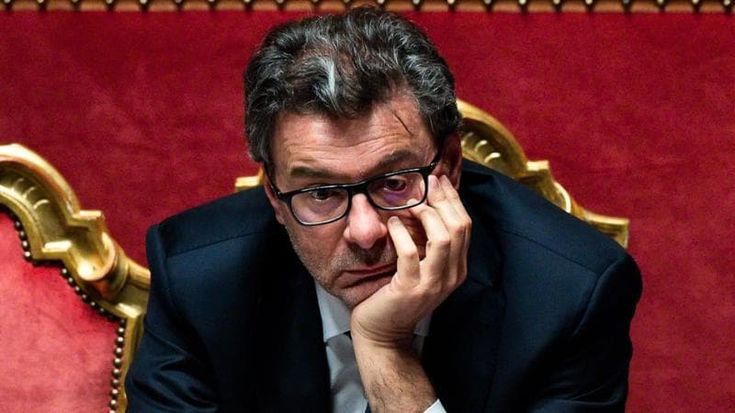 Canone Rai, Giorgetti: “Allo studio pagamento in utenze telefoniche”. Il richiamo ai vertici: “Serve un controllo sulle risorse”