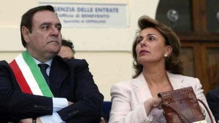 Europee, Mastella scende in campo per la moglie: “Chi ci vuol essere vicino recuperi cinque voti per Sandra”