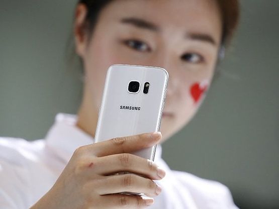 Social e litigi, smartphone croce e delizia degli italiani