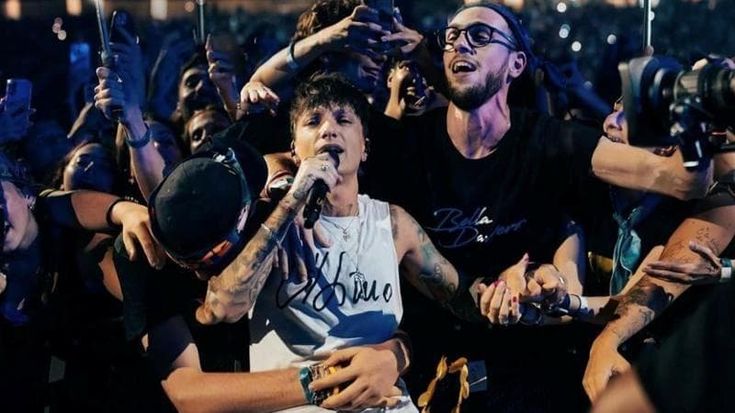 Ultimo compie 30 anni: “A Sanremo nel 2019 mi dissero che ero finito. Sono qui grazie ai fan”