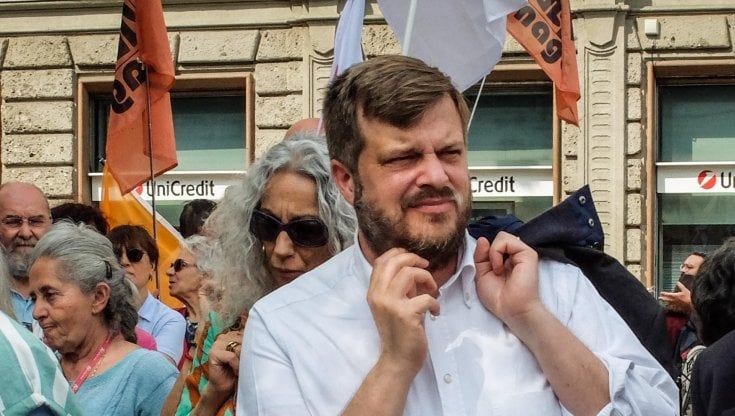 Emergenza casa, il dem Majorino: "In Lombardia 15 mila abitazioni di edilizia popolare vuote, recuperiamo il patrimonio pubblico"