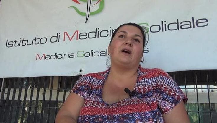 "Senza residenza non posso neppure vaccinare mio figlio"