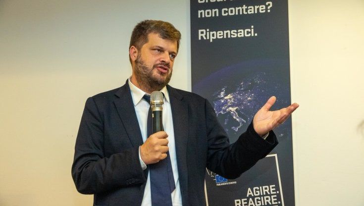 Regionali, Majorino (Pd): "Candidarmi in Lombardia? Vediamo. Primarie la strada giusta, grottesca la proposta Moratti"
