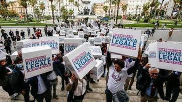 “Fine vita, sì alla legge toscana ma sul merito decide lo Stato”
