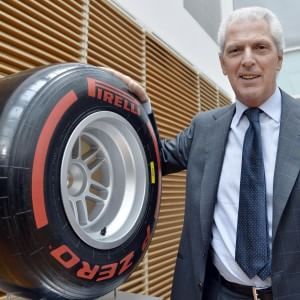 Pirelli sugli scudi a Piazza Affari: il mercato vuole un premio più alto per l'Opa