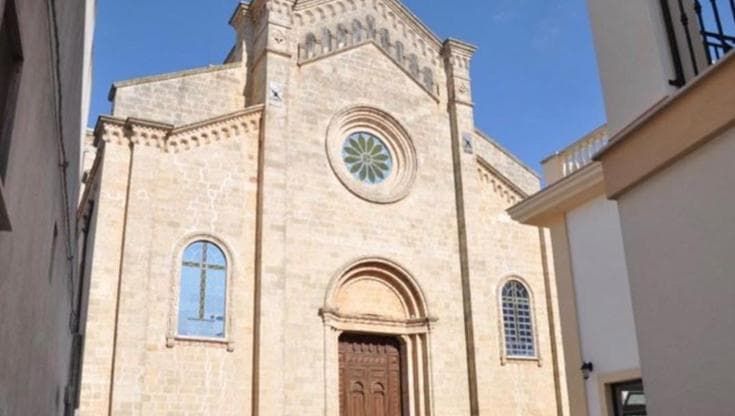 Salento, furto di ostie consacrate in parrocchia: vescovo proclama un giorno di digiuno riparatore
