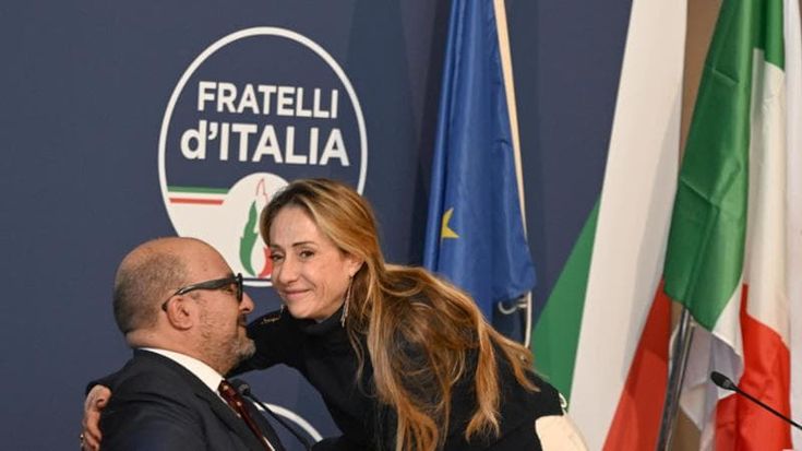 Giovanni Donzelli: “Funaro non parli solo del nonno ma anche di suo cugino che gestiva le occupazioni abusive”
