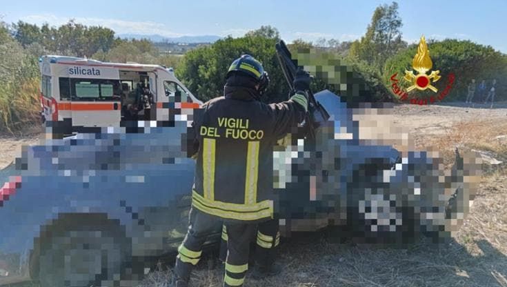 Anche un 20enne fra i 4 braccianti indiani morti nel Materano. “La statale sembra una mulattiera”