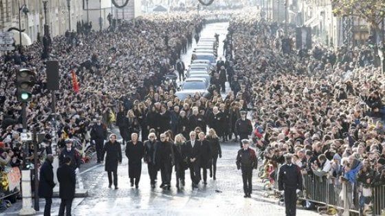Francia, fumata bianca per la dinasty degli Hallyday. Pace fatta tra gli eredi del cantante