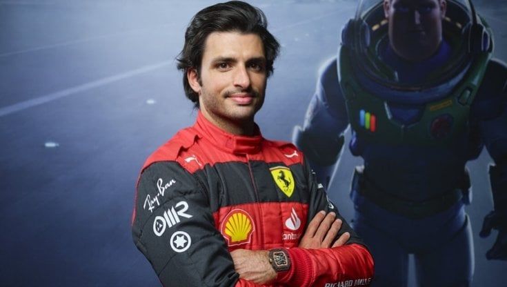Leclerc e Sainz, i due piloti Ferrari doppiatori al cinema