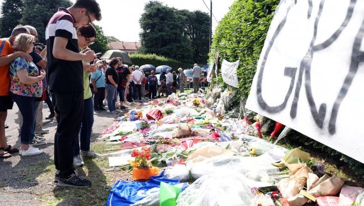Berlusconi, ad Arcore Meloni, La Russa e Salvini. Ai funerali in Duomo ammessi in 2mila. Orban parteciperà