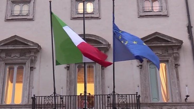 Zagrebelsky: "Incompatibile con l'Europa una Costituzione in chiave sovranista"