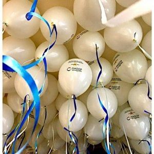 Dodicimila palloncini per la ricerca contro il cancro infantile