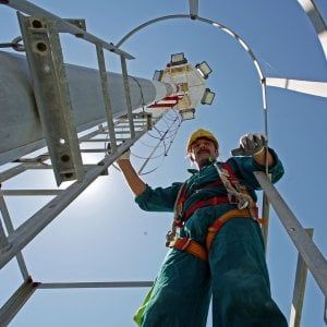 Industria in ripresa a maggio, crescono ordinativi e fatturato
