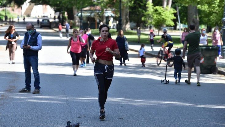 Allarme virus, Cirio prepara un giro di vite nelle città per il weekend