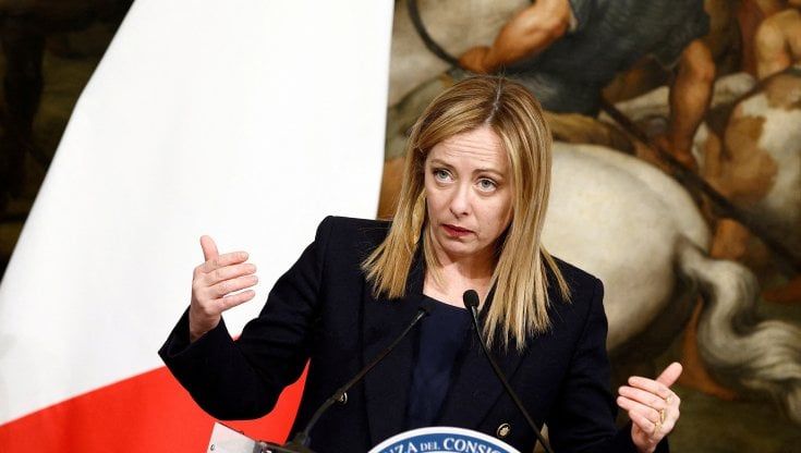 Meloni ora teme il boomerang ma difende lo stop alle cessioni: "I ministri FI lo hanno votato"