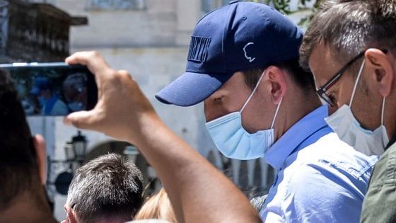 Inghilterra, Maguire: "Picchiato dalla polizia greca. Ho avuto paura per la mia vita"