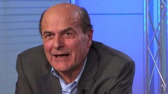 Referendum costituzionale, Bersani: "Non perdono Renzi sull'Italicum ma resti al governo"