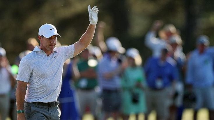 Golf, al Masters di Augusta show di McIlroy: solo al comando con 6 colpi di vantaggio